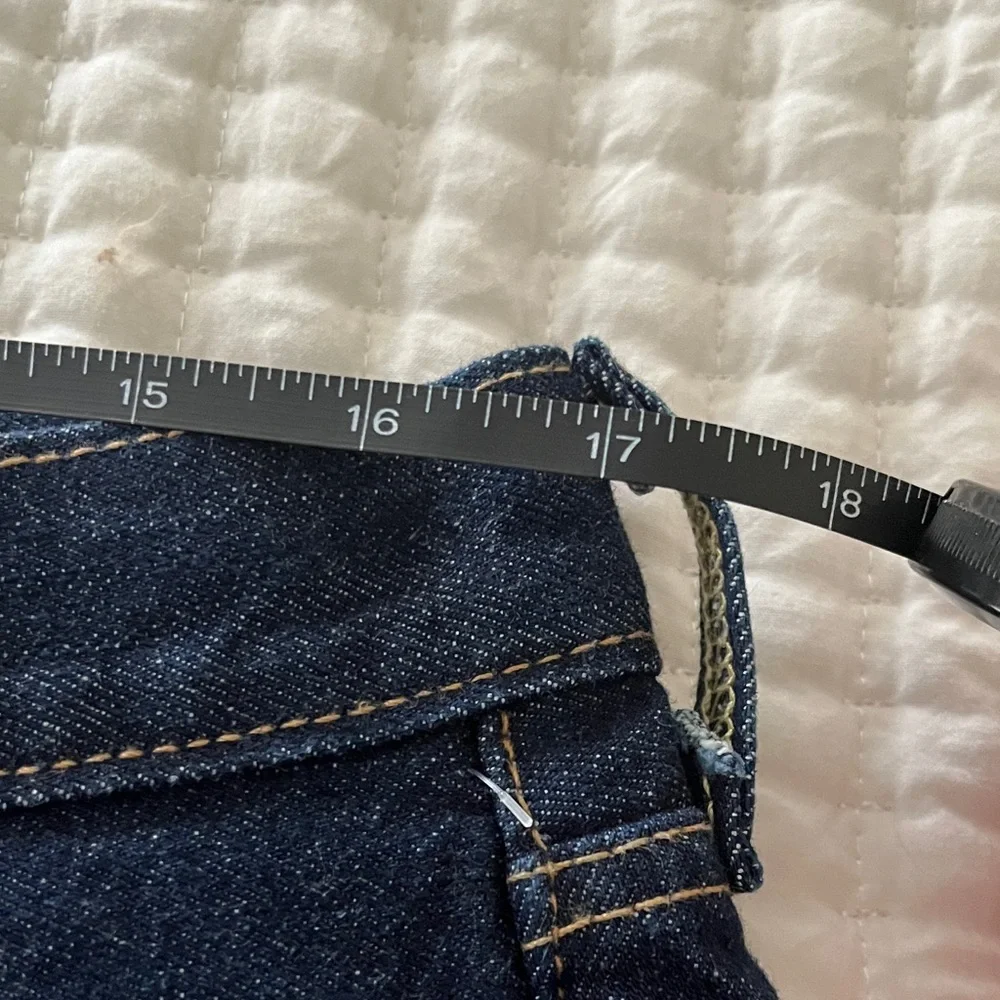 Levi's Premium 501 in Dark Indigo 34x32 (actual 34x30 see measurements) - Picture 4 of 6